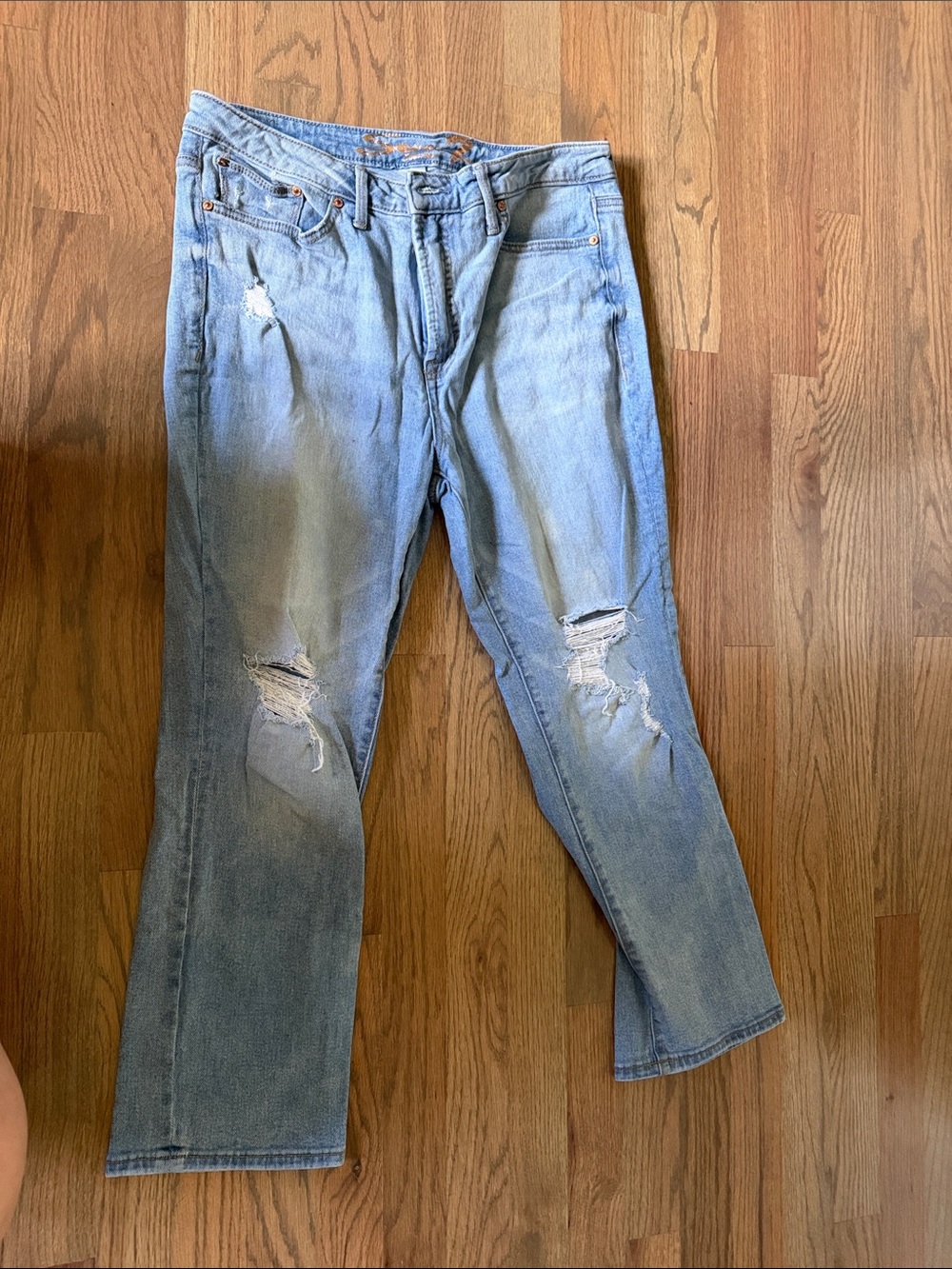 7 For All Mankind Light Blue Distressed Relaxed Women’s Jeans